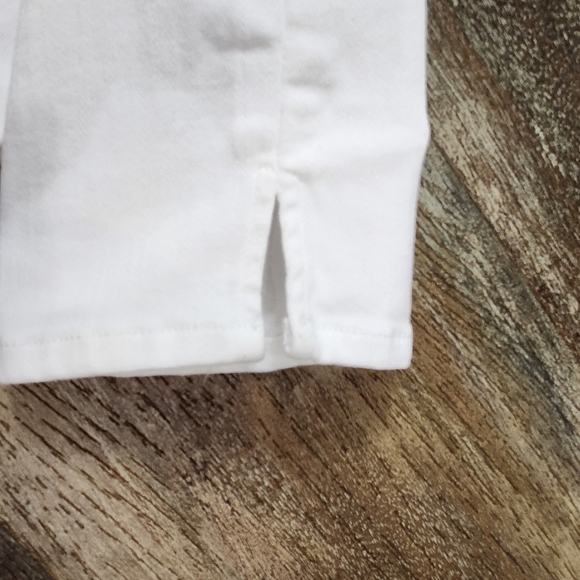 PAIGE ULTRA WHITE SKINNY/JEGGING JEANS WITH SLIT AT HEM SIZE 28 - Picture 10 of 10